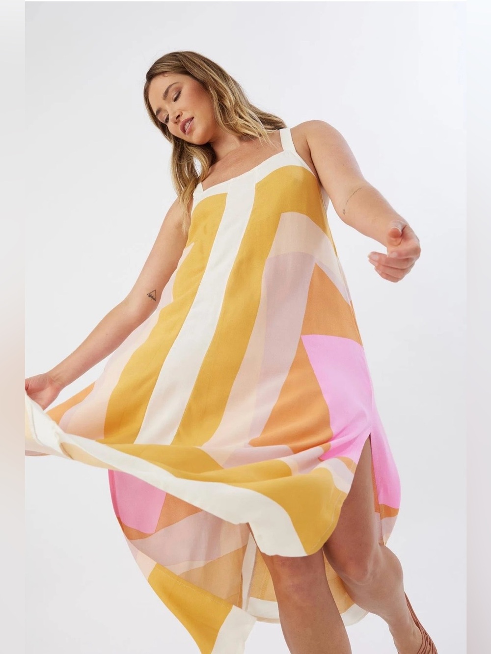 O’Neill Miranda White Multi Geometric Print Midi Dress - Picture 6 of 12
